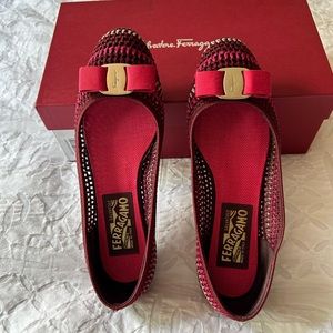 Almost new Salvatore Ferragamo multi color flat shoes.